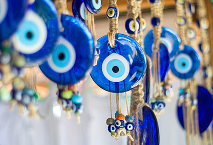 Greek tradition——Superstitions